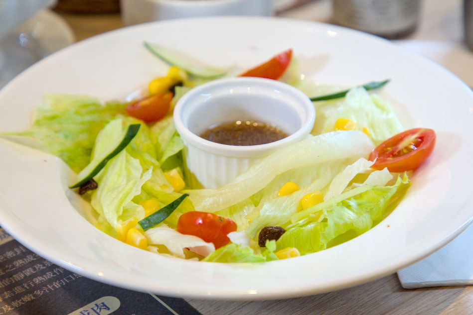 台北市大安區高雄夢時代瀧厚熟成牛排|菲力牛排限時第二件半價,熟成牛排控快衝!