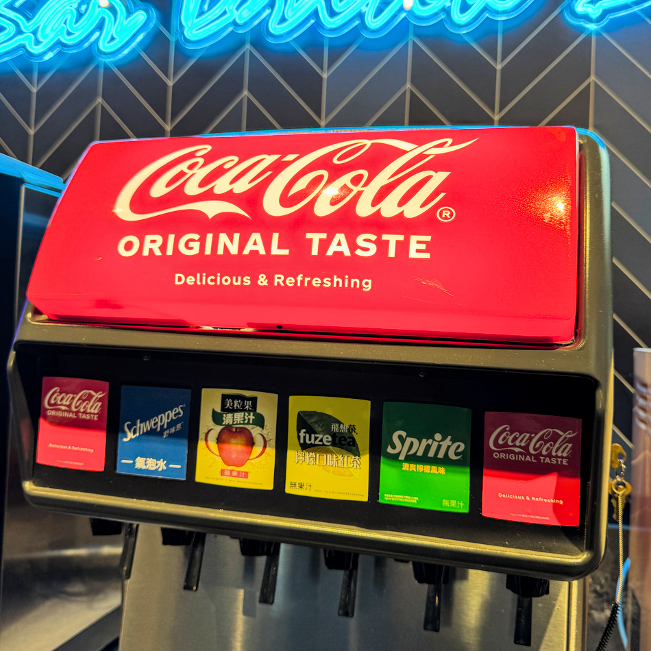 台北市大安區高雄夢時代瀧厚熟成牛排|菲力牛排限時第二件半價,熟成牛排控快衝!