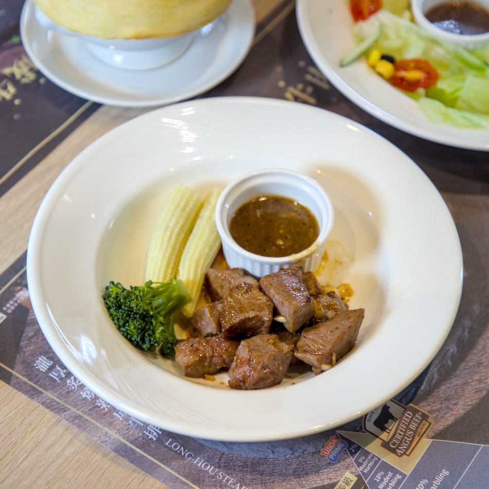 台北市大安區高雄夢時代瀧厚熟成牛排|菲力牛排限時第二件半價,熟成牛排控快衝!