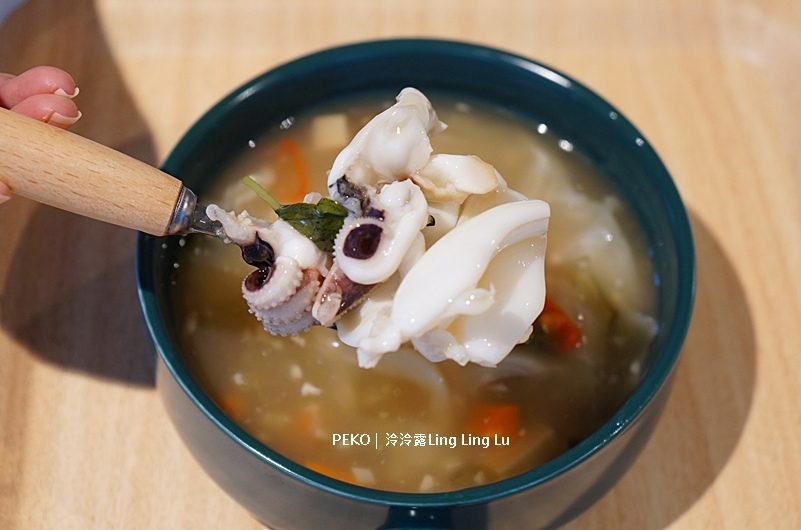 泠泠露.Ling Ling Lu.劉震川.大直美食.ATT e Life.大直飲料.廖家生炒花枝.大直韓式炸雞.泠泠露菜單.