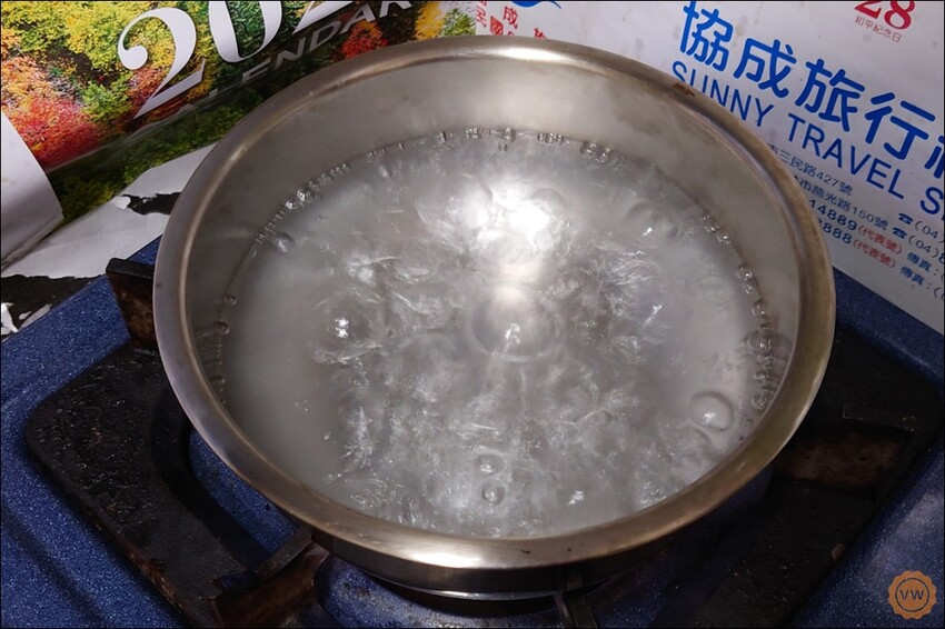 台北市中正區好市多開箱：雙月-阿甘剝皮辣椒雞湯 同場加映-全家超商-愛恨椒芝麵