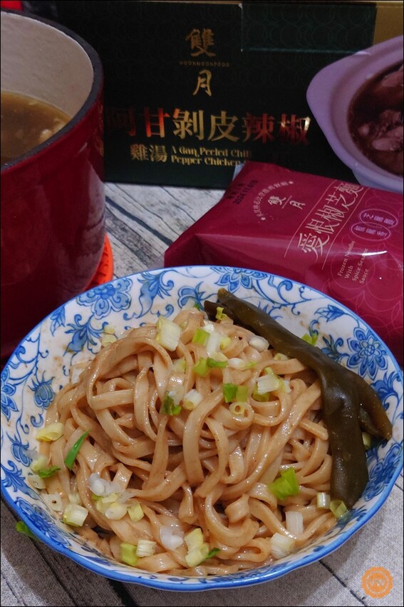 台北市中正區好市多開箱：雙月-阿甘剝皮辣椒雞湯 同場加映-全家超商-愛恨椒芝麵