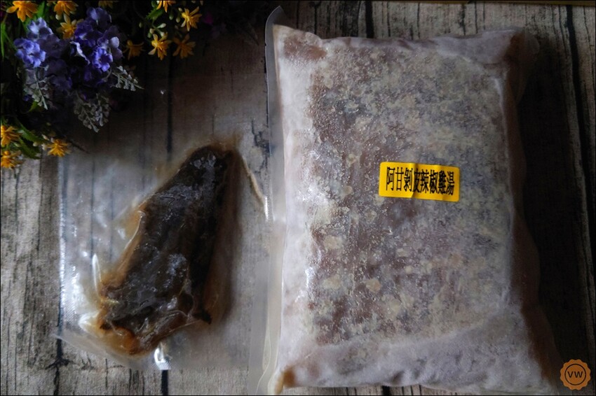 台北市中正區好市多開箱：雙月-阿甘剝皮辣椒雞湯 同場加映-全家超商-愛恨椒芝麵