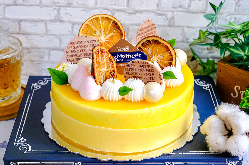 馥漫麵包花園,柑願為檸母親節蛋糕,馨香酸甜呵護大小女孩,馬卡萌軟綿鹹甜很涮嘴!