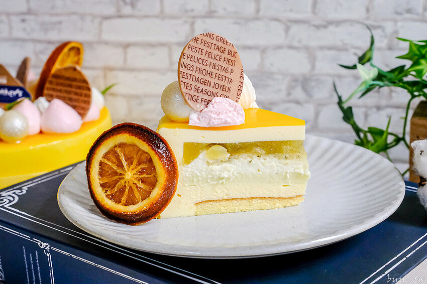 馥漫麵包花園,柑願為檸母親節蛋糕,馨香酸甜呵護大小女孩,馬卡萌軟綿鹹甜很涮嘴!