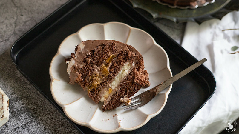 台中｜2022 父親節蛋糕推薦  繽紛橡木桶 巧克力蛋糕 – 羅勒傳奇 甜羅勒杏仁蛋糕  要選哪一款!　馥漫麵包花園預購中