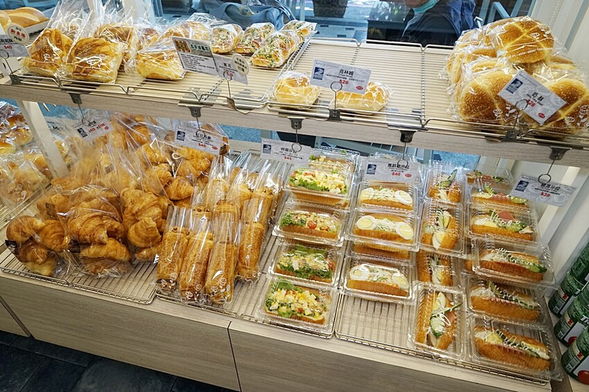 2023父親節蛋糕新選擇！！一次給你6種經典口味搭上趣味小卡，絕對驚豔！！保證滿足爸爸的挑剔味蕾！