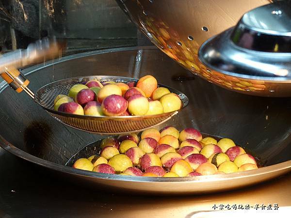 開心城地瓜球-樂華夜市 (11).jpg