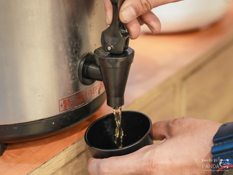 桃園｜炒味亭炒飯專賣店-武陵店．榮獲臺灣炒飯王全國優選，近40種口味炒飯任你選，飯類加大不用錢~冬瓜茶無限暢飲！