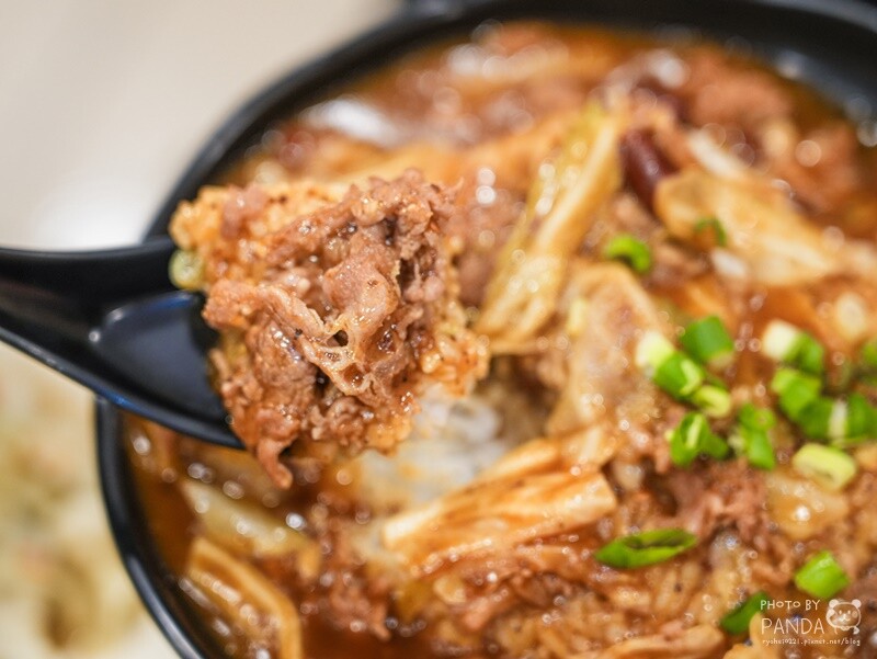 桃園｜炒味亭炒飯專賣店-武陵店．榮獲臺灣炒飯王全國優選，近40種口味炒飯任你選，飯類加大不用錢~冬瓜茶無限暢飲！