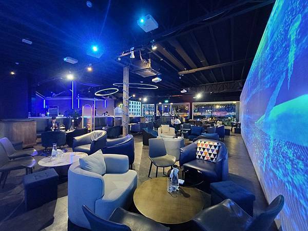 微醺光廊餐酒館.jpg 微醺光廊餐酒館.jpg