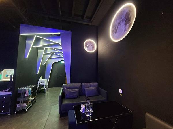 月亮燈.jpg 月亮燈.jpg