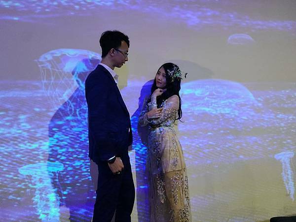 對望.jpg 對望.jpg