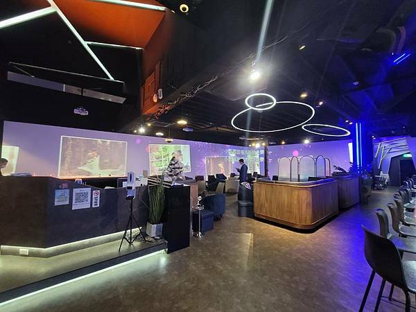 超浪漫.jpg 超浪漫.jpg