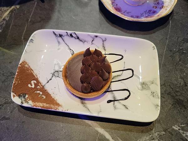 巧克力蛋塔.jpg 巧克力蛋塔.jpg