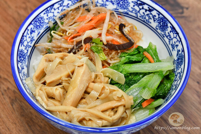 豐雞號|台中北區超嫩琥珀色招牌油雞必吃，超人氣港式便當外帶美食推薦，還有免費雞湯喝到飽