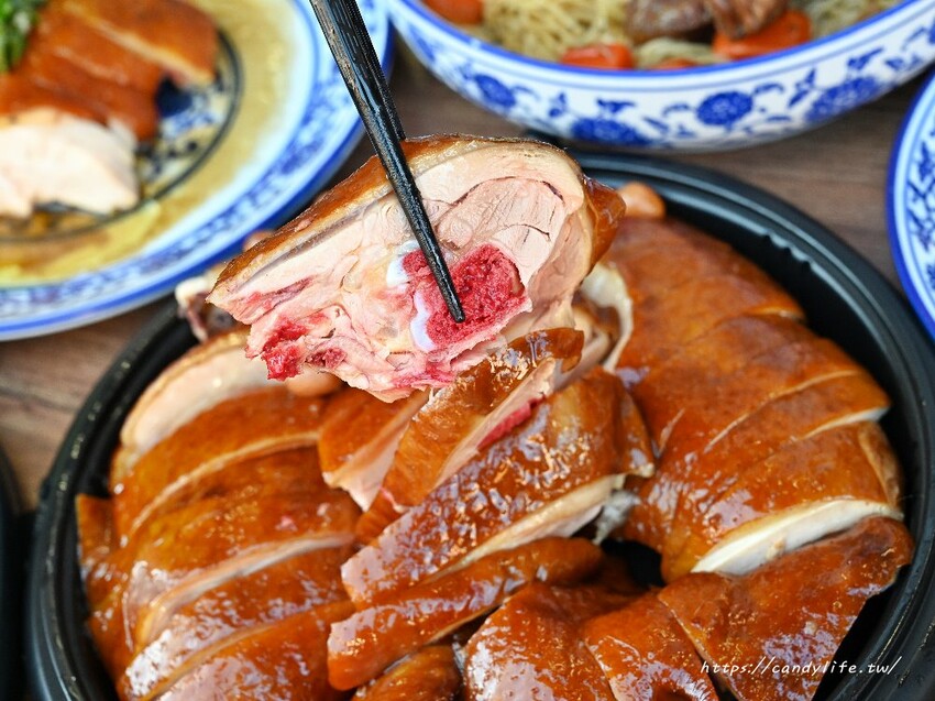 台中市北區豐雞號｜台中人氣港式快餐便當推薦，招牌油雞必點，內用享藥膳雞湯喝到飽，1/31前預購油雞及福袋再享優惠