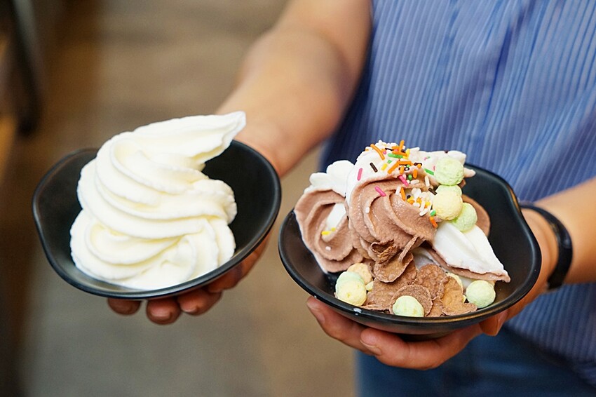 就是要烤肉吃到爽！彷彿走進韓國街邊，韓式烤肉、小菜、炸雞、火鍋通通無限供應，只要$339全部吃到飽！