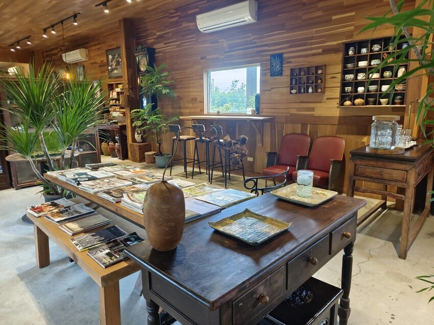 372001.jpg - 【宜蘭.頭城】日式古宅寵物友善。捌㡯珈琲。鐵道旁超美日式建築。店內超美超大超好拍