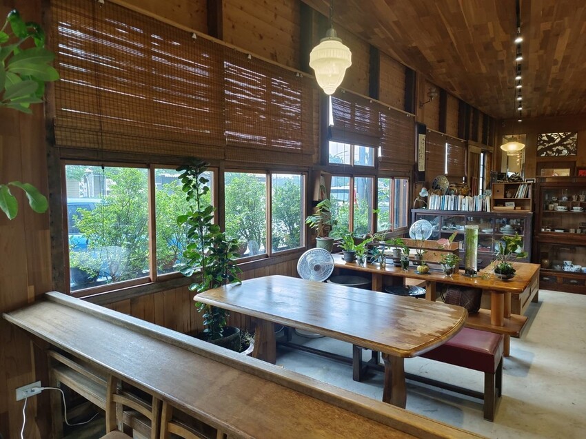 372000.jpg - 【宜蘭.頭城】日式古宅寵物友善。捌㡯珈琲。鐵道旁超美日式建築。店內超美超大超好拍