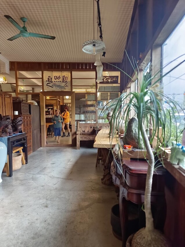 371994.jpg - 【宜蘭.頭城】日式古宅寵物友善。捌㡯珈琲。鐵道旁超美日式建築。店內超美超大超好拍