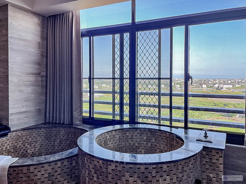 IMG_4876.jpg IMG_4876.jpg