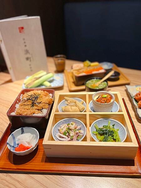 (台北車站美食)日本橋浜町食事処 北車微風美食推薦 米塔集團 主打日式定食 精緻松花堂御膳 炙燒生魚片 味噌