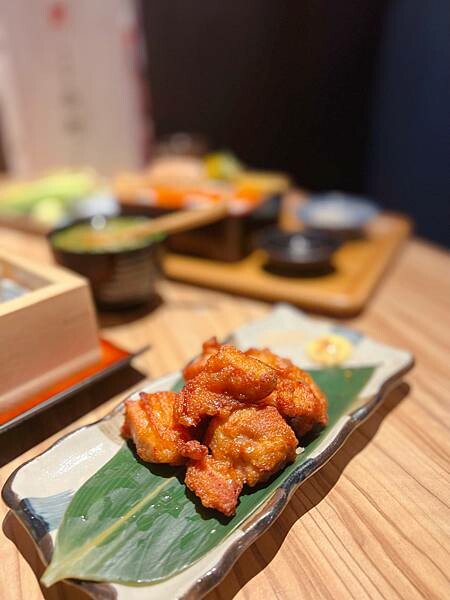 (台北車站美食)日本橋浜町食事処 北車微風美食推薦 米塔集團 主打日式定食 精緻松花堂御膳 炙燒生魚片 味噌