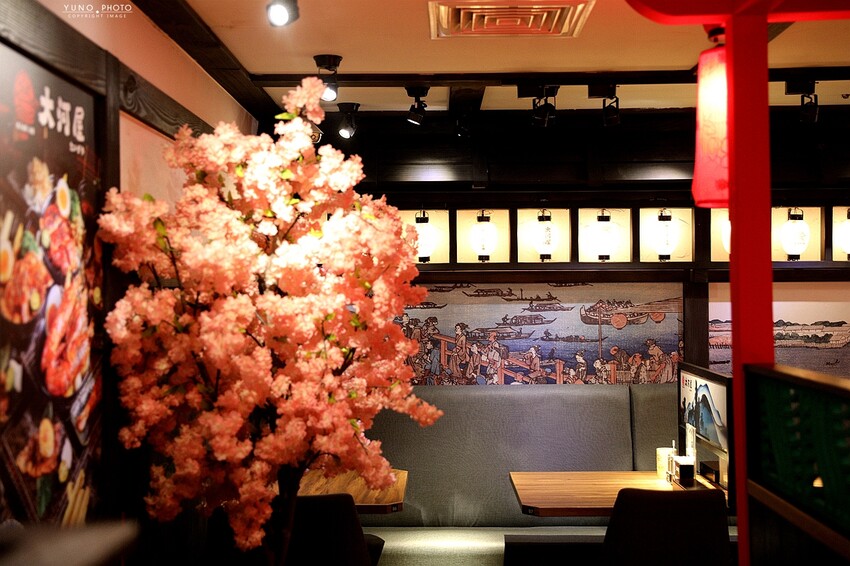 肉控必吃！激推海陸三拼燒肉丼 味噌湯飲料無限暢飲 CP值高│大河屋燒肉丼串燒(中友百貨B3美食)