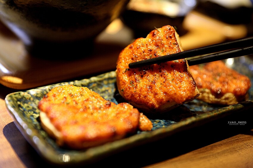 肉控必吃！激推海陸三拼燒肉丼 味噌湯飲料無限暢飲 CP值高│大河屋燒肉丼串燒(中友百貨B3美食)