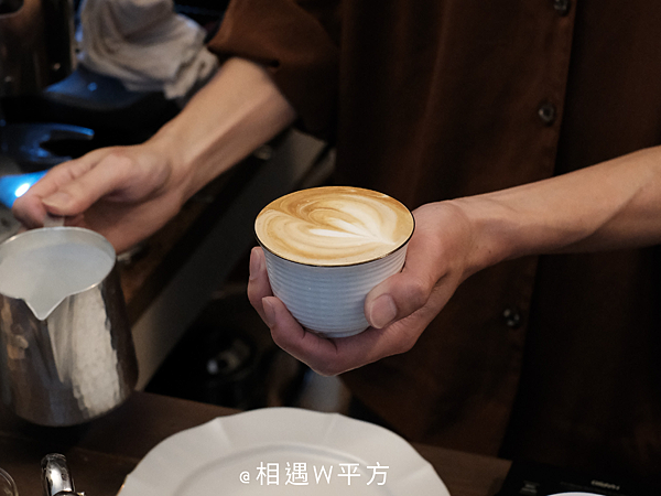 【台北美食】溫度 WEN DU 在信維市場吃唯美像畫的脆餅阿芙朵布丁 台北咖啡廳 沙丘二店 大安站美食 (2)