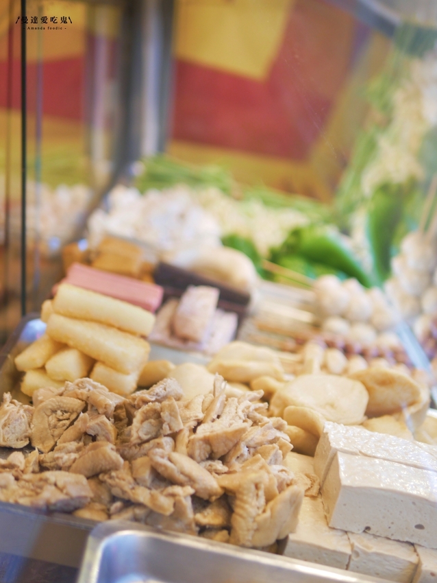 太涮嘴！現點現炸金黃酥脆香雞排大口咬『窺雞福來得 Crazy Friday(台南國賓店)』迷人三角骨、花生煉乳麻糬吃起來！台南美食｜台南鹽酥雞｜台南宵夜｜台南東區 - 曼達愛吃鬼