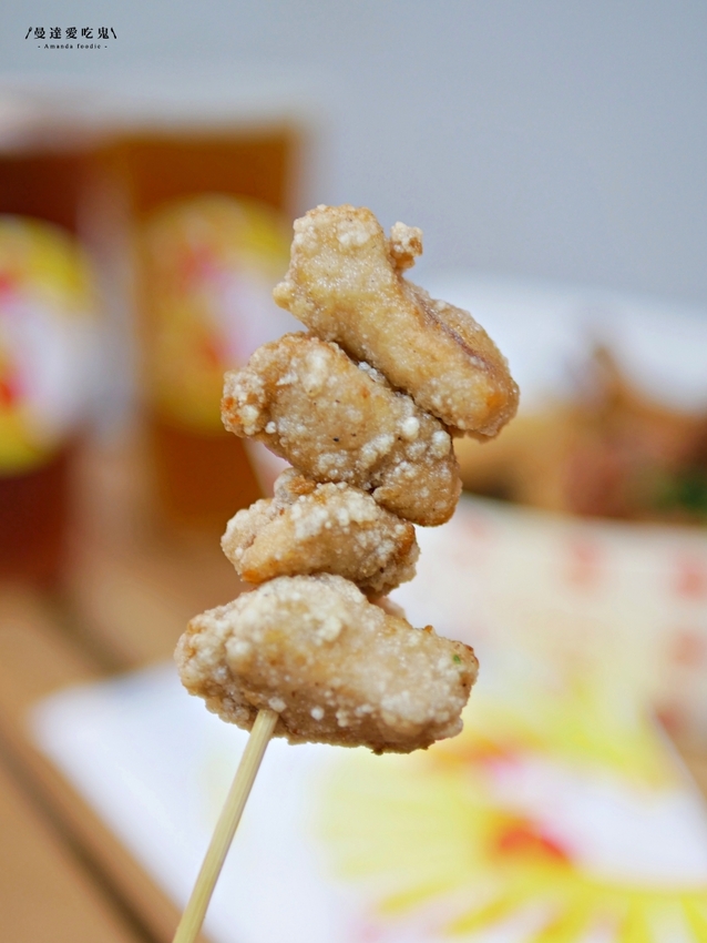 太涮嘴！現點現炸金黃酥脆香雞排大口咬『窺雞福來得 Crazy Friday(台南國賓店)』迷人三角骨、花生煉乳麻糬吃起來！台南美食｜台南鹽酥雞｜台南宵夜｜台南東區 - 曼達愛吃鬼