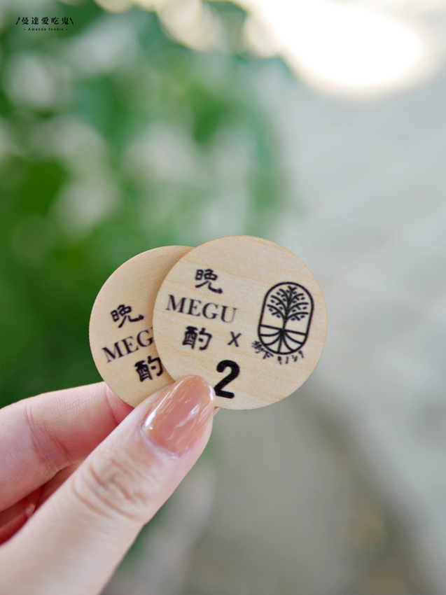 就是要 chill！好吃又好拍的療癒系黃金炸刈包『樹下キノシタ』涮嘴黃金炸餃子也不能錯過的日系戶外小攤！台南美食｜台南下午茶｜台南中西區 - 曼達愛吃鬼