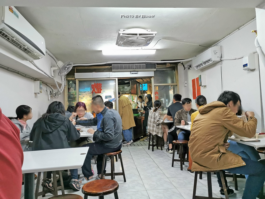 【新北美食】半邊圓米粉湯香菇肉粥 味美價廉高CP值銅板美食 / 林口在地必吃平價小吃