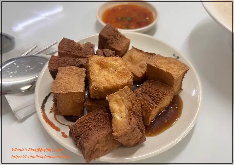 林口半邊圓香菇肉粥米粉湯(林口三井outlet附近美食+平價小吃+林口美食推薦+菜單) 08.jpg