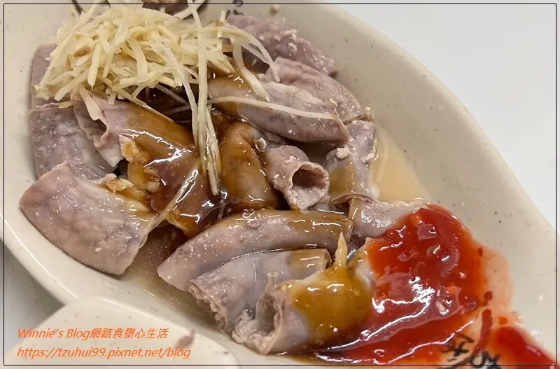 林口半邊圓香菇肉粥米粉湯(林口三井outlet附近美食+平價小吃+林口美食推薦+菜單) 14.jpg