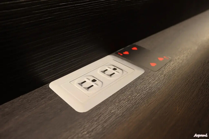 [台南咖哩飯推薦]MIRRORLD鏡界咖哩魔術餐廳/台南第一