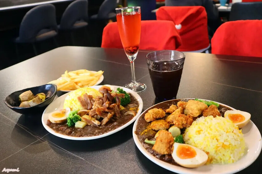 [台南咖哩飯推薦]MIRRORLD鏡界咖哩魔術餐廳/台南第一