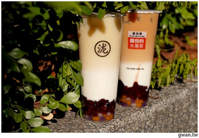 阿華田脆酷力加上當日現打芝士奶蓋，冬天超暖心的可可飲品一中就能喝到！