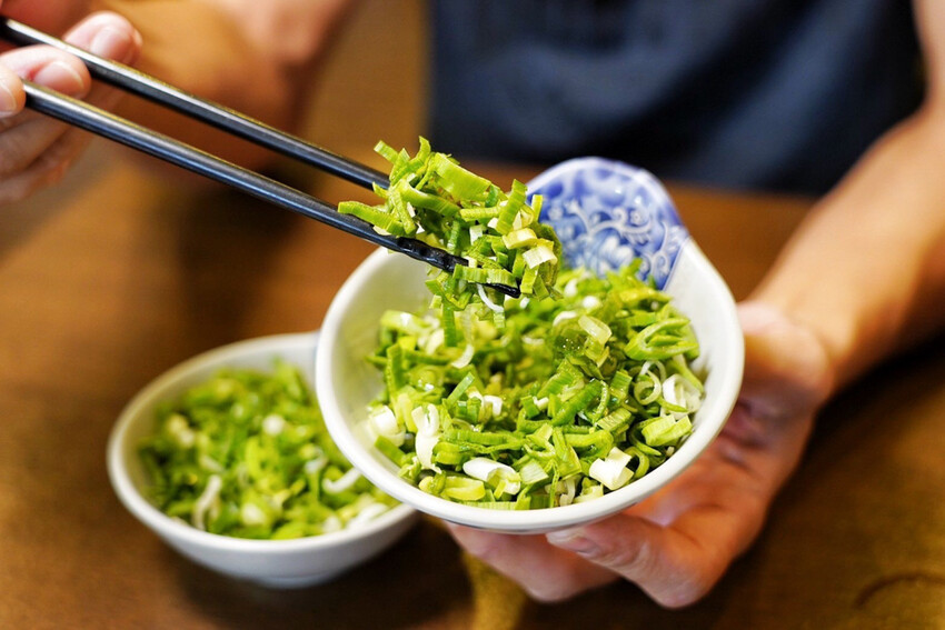 桃園台式麻辣鍋始祖!竟然有限定版“溫體牛”超好吃,內用果凍鴨血豆腐吃到飽~