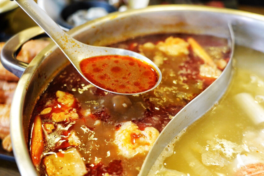 桃園台式麻辣鍋始祖!竟然有限定版“溫體牛”超好吃,內用果凍鴨血豆腐吃到飽~