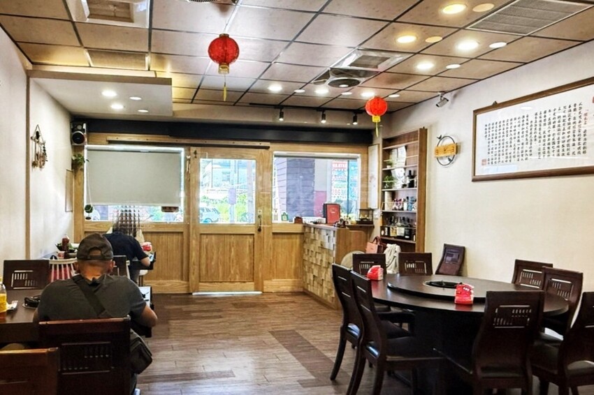 桃園台式麻辣鍋始祖!竟然有限定版“溫體牛”超好吃,內用果凍鴨血豆腐吃到飽~