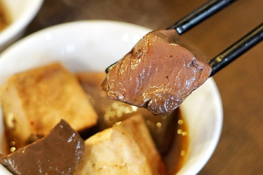 桃園台式麻辣鍋始祖!竟然有限定版“溫體牛”超好吃,內用果凍鴨血豆腐吃到飽~
