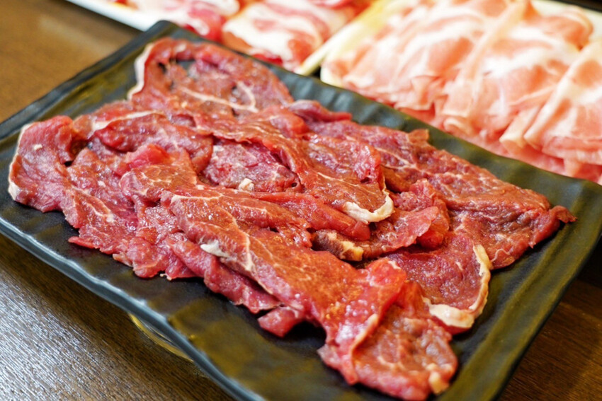 桃園台式麻辣鍋始祖!竟然有限定版“溫體牛”超好吃,內用果凍鴨血豆腐吃到飽~