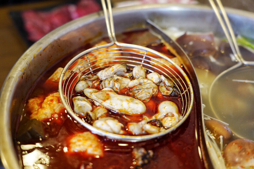 桃園台式麻辣鍋始祖!竟然有限定版“溫體牛”超好吃,內用果凍鴨血豆腐吃到飽~