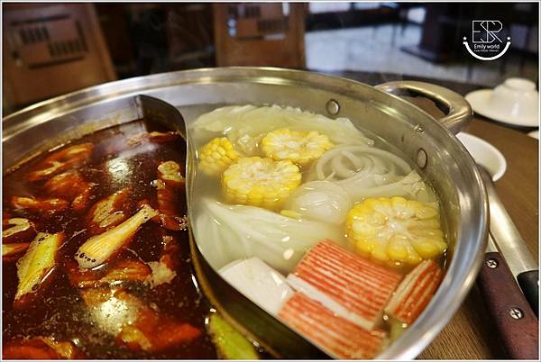 桃園 鐵木真麻辣火鍋 (39).JPG