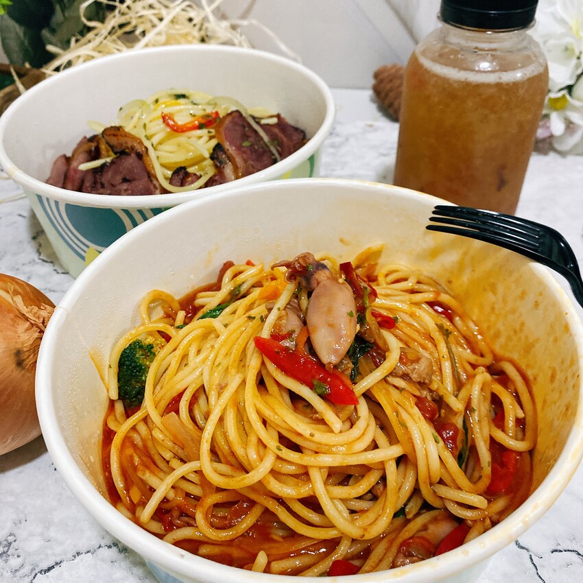 桃園青埔最有質感綠意盎然的咖啡廳—越啡 越南美食植物咖啡館，獨特的的越式料理一開門即客滿