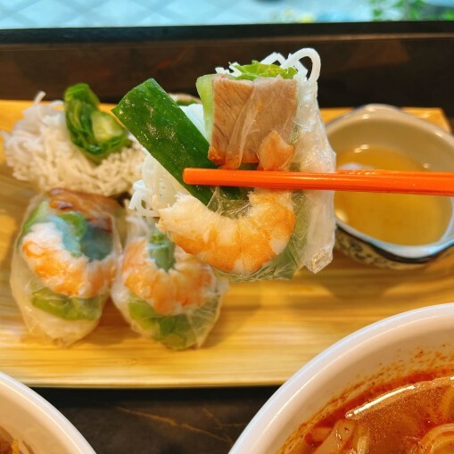 桃園青埔最有質感綠意盎然的咖啡廳—越啡 越南美食植物咖啡館，獨特的的越式料理一開門即客滿