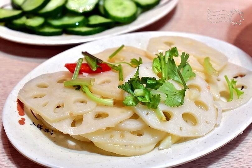 京湘排骨麵:涼拌蓮藕